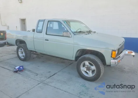 1987 Nissan D21 King Cab z USA, uszkodzony, nr VIN 1N6HD16Y8HC382943